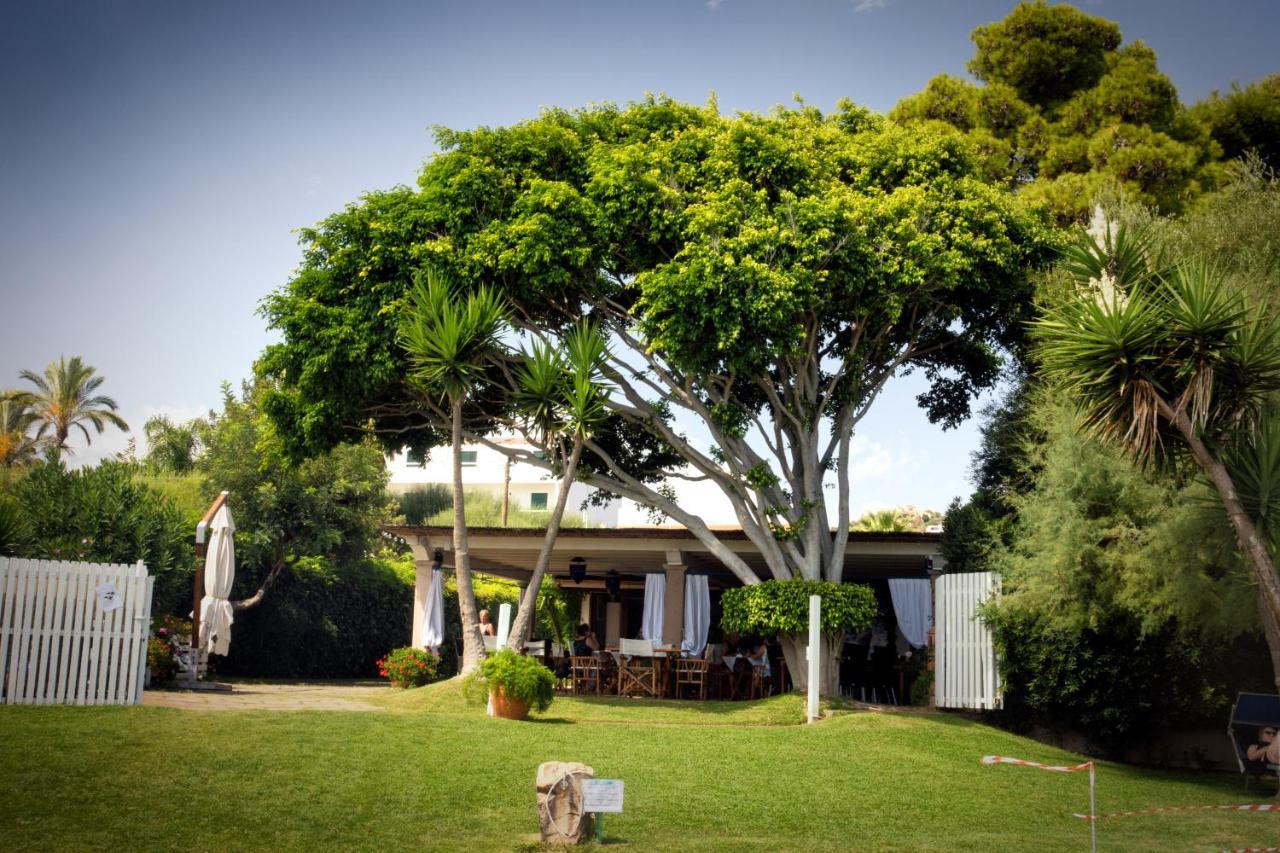 Hotel Mediterraneo Santa Maria Navarrese Exterior photo
